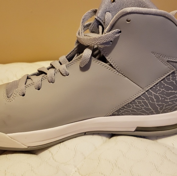 Jordan shoes - Picture 2 of 3